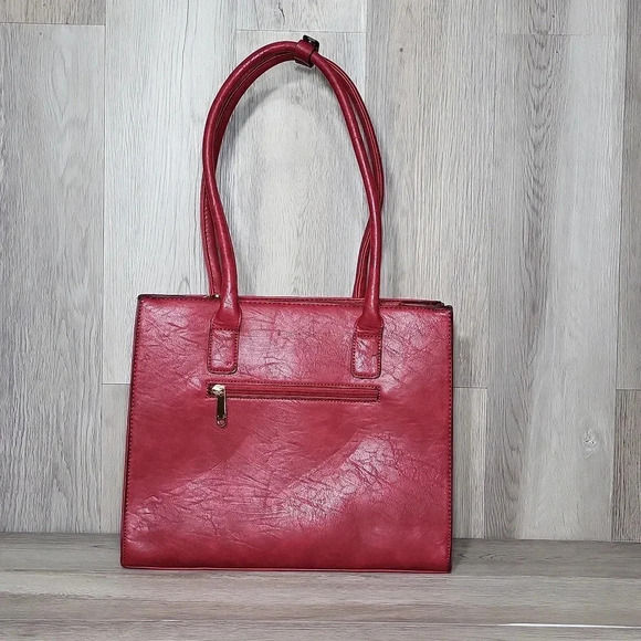 I Love‎ Fashion Faux Leather Red Multi Pocket Shoulder Bag - Picture 2 of 13